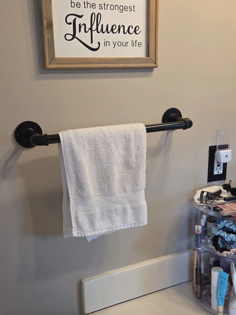 Amazon Black Industrial Wall-Mount Hand Towel Bar